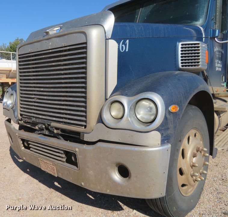 image for item EQ9288 2006 Freightliner Coronado semi truck