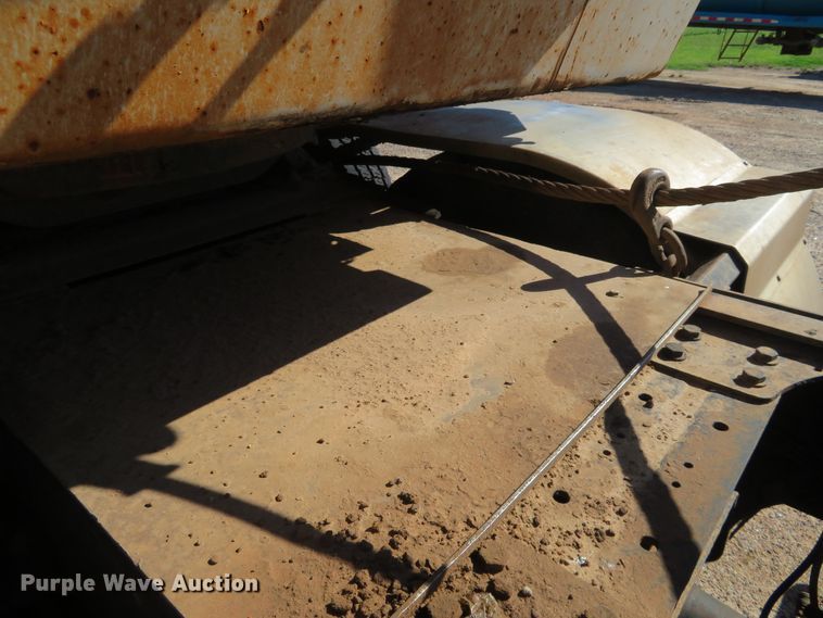 image for item EQ9288 2006 Freightliner Coronado semi truck