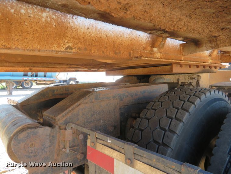 image for item EQ9288 2006 Freightliner Coronado semi truck