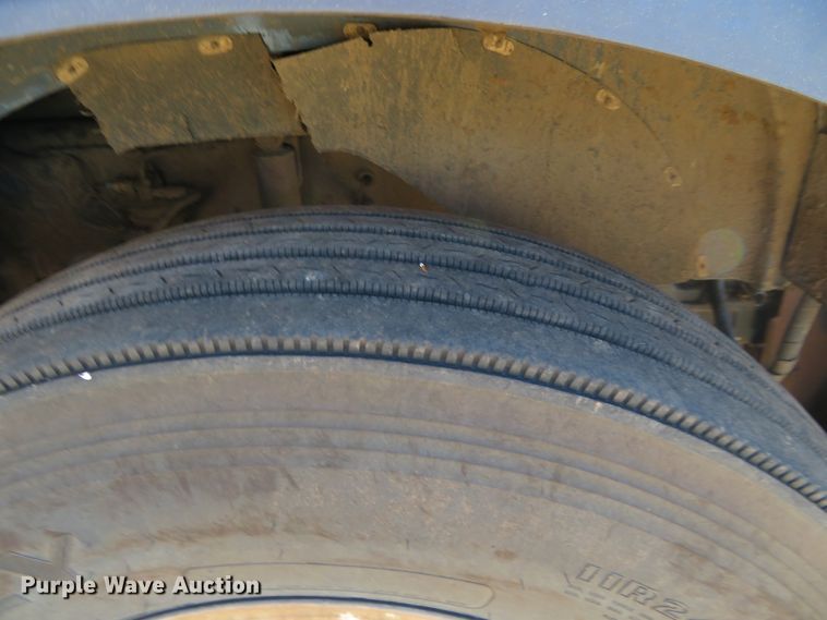 image for item EQ9288 2006 Freightliner Coronado semi truck