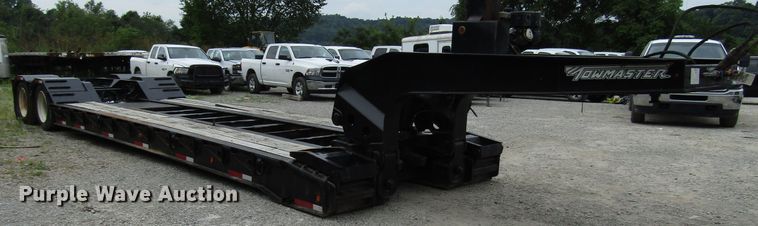 image for item FJ9729 2006 Towmaster lowboy equipment trailer