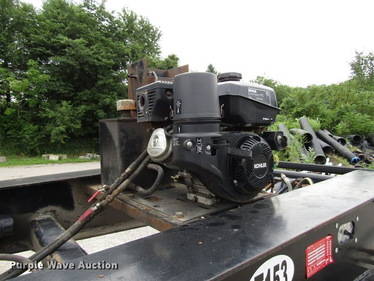 image for item FJ9729 2006 Towmaster lowboy equipment trailer