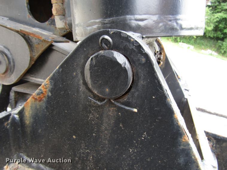 image for item FJ9729 2006 Towmaster lowboy equipment trailer