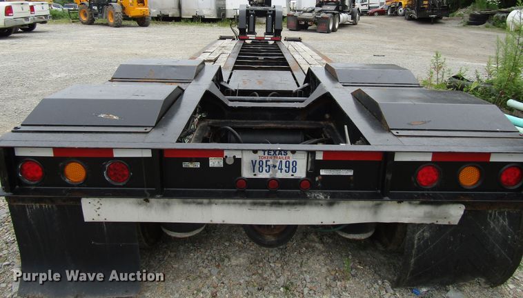 image for item FJ9729 2006 Towmaster lowboy equipment trailer