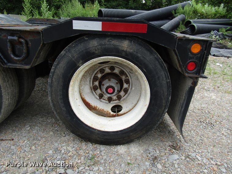 image for item FJ9729 2006 Towmaster lowboy equipment trailer