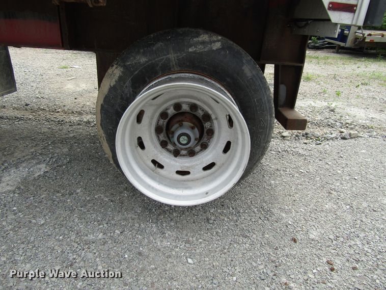 image for item FJ9734 1994 Transcraft Eagle W2 flatbed trailer