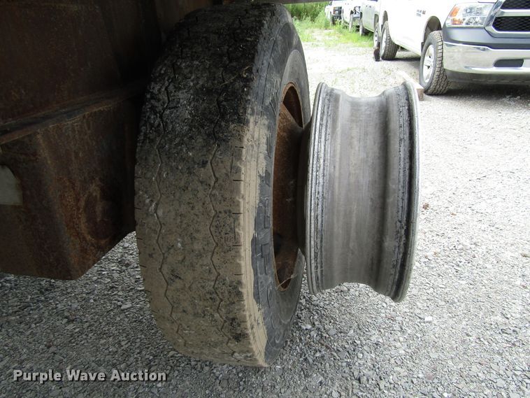 image for item FJ9734 1994 Transcraft Eagle W2 flatbed trailer