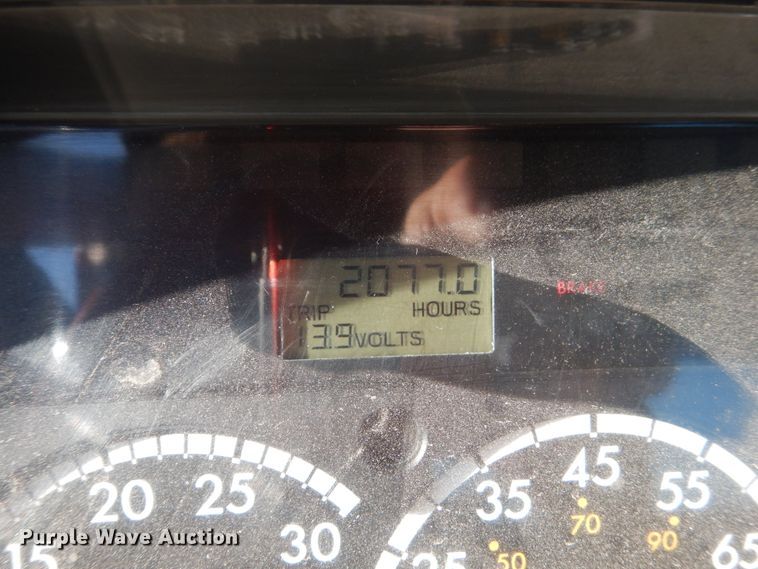 image for item FU9426 2005 Freightliner Business Class M2 truck chassis