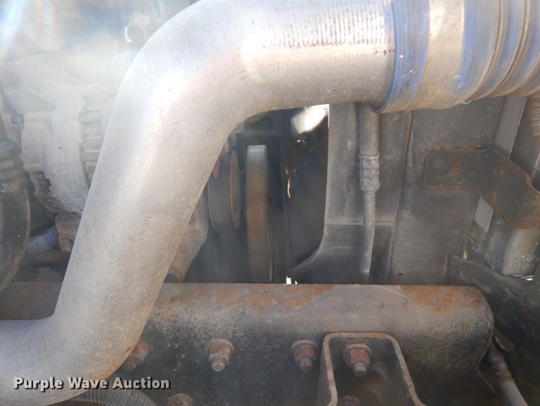 image for item FU9426 2005 Freightliner Business Class M2 truck chassis