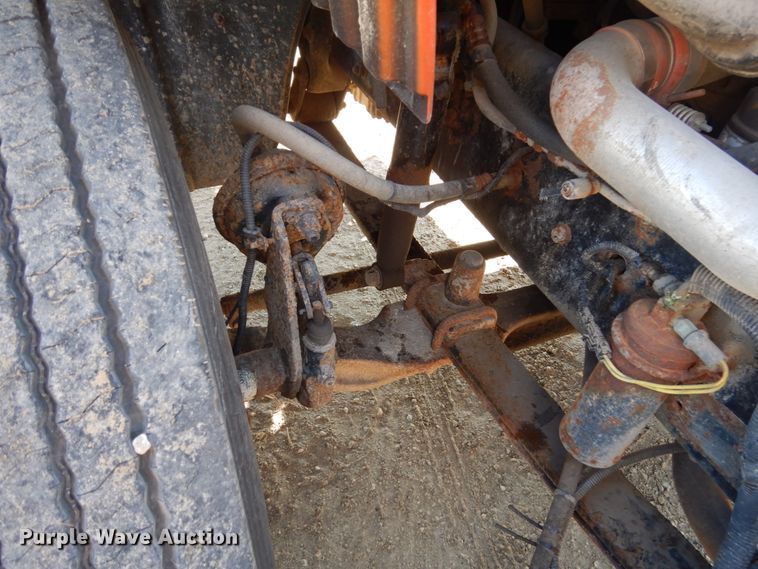 image for item FU9426 2005 Freightliner Business Class M2 truck chassis