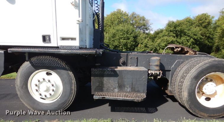 image for item FU9504 1989 Magnum yard truck