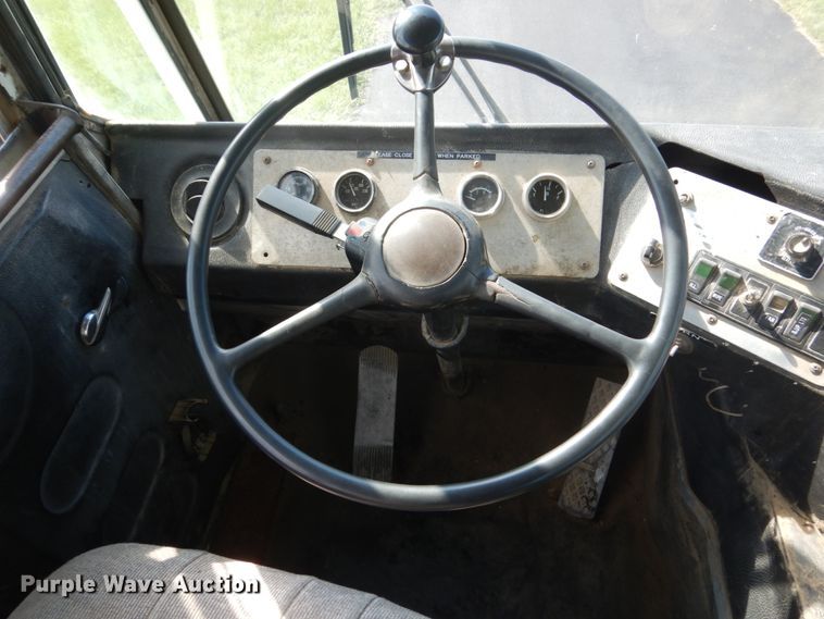 image for item FU9504 1989 Magnum yard truck