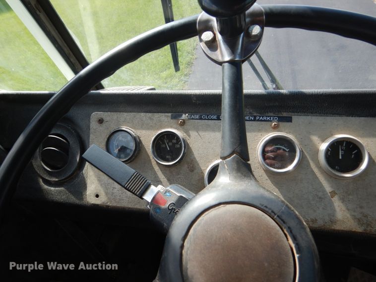 image for item FU9504 1989 Magnum yard truck