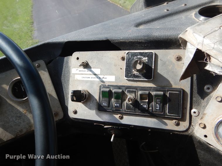 image for item FU9504 1989 Magnum yard truck