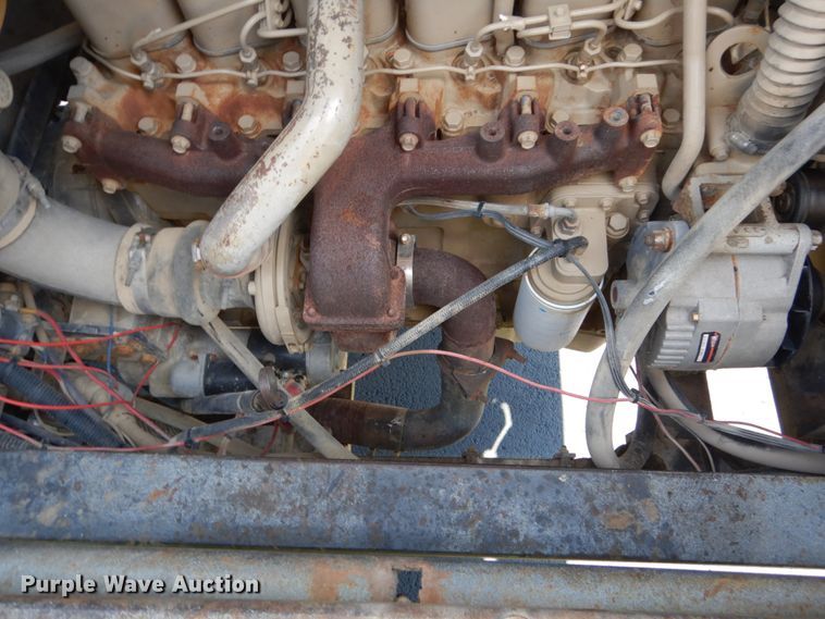 image for item FU9504 1989 Magnum yard truck