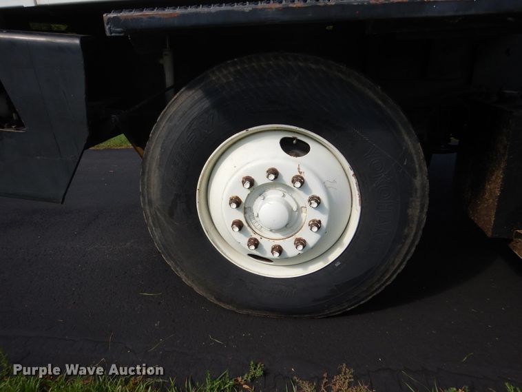 image for item FU9504 1989 Magnum yard truck