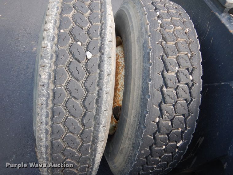 image for item FU9504 1989 Magnum yard truck