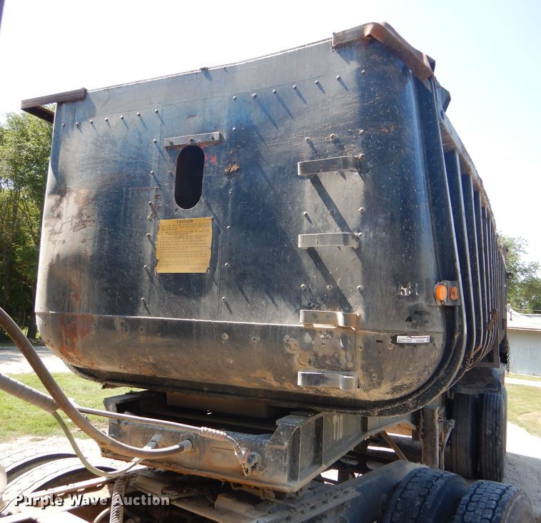 image for item GH9548 1986 Fruehauf LDX-F2-22-7DB5-24 end dump trailer