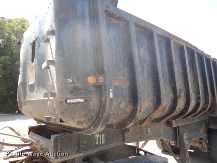 image for item GH9548 1986 Fruehauf LDX-F2-22-7DB5-24 end dump trailer