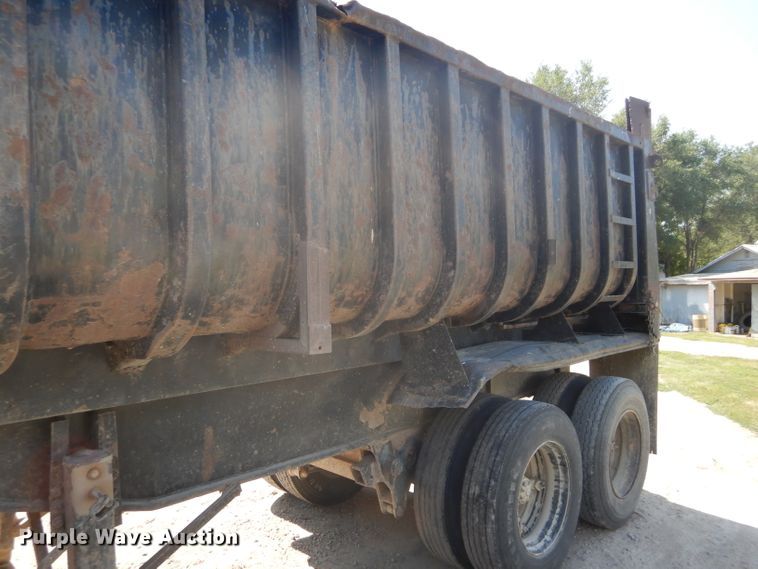 image for item GH9548 1986 Fruehauf LDX-F2-22-7DB5-24 end dump trailer