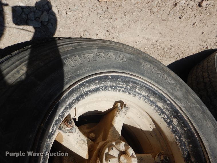 image for item GH9548 1986 Fruehauf LDX-F2-22-7DB5-24 end dump trailer