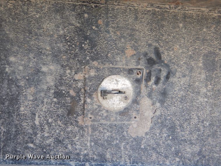 image for item GH9548 1986 Fruehauf LDX-F2-22-7DB5-24 end dump trailer