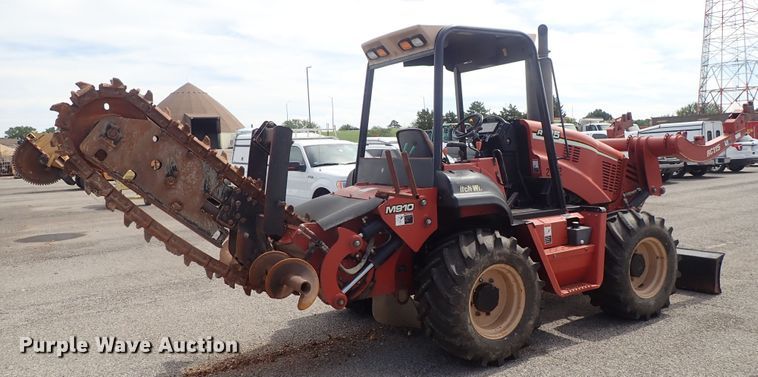 image for item DE1040 2007 Ditch Witch RT95 trencher