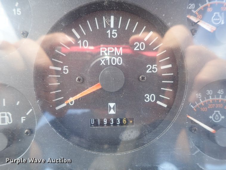 image for item DE1040 2007 Ditch Witch RT95 trencher