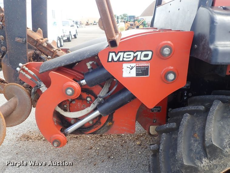 image for item DE1040 2007 Ditch Witch RT95 trencher