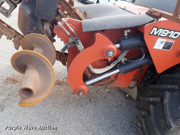 image for item DE1040 2007 Ditch Witch RT95 trencher