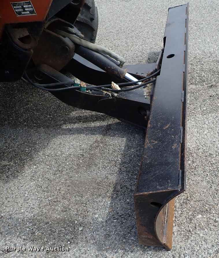 image for item DE1040 2007 Ditch Witch RT95 trencher