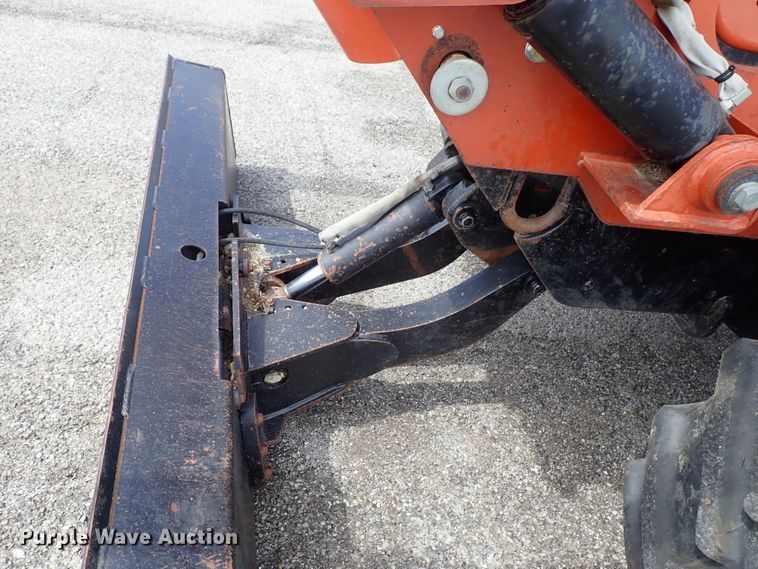 image for item DE1040 2007 Ditch Witch RT95 trencher