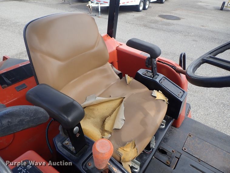 image for item DE1040 2007 Ditch Witch RT95 trencher