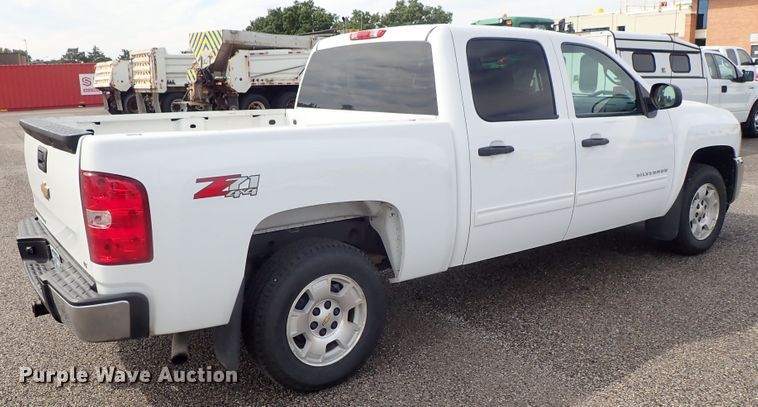 image for item DE1042 2012 Chevrolet Silverado 1500 Crew Cab pickup truck