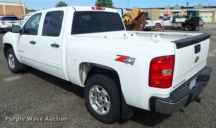 image for item DE1042 2012 Chevrolet Silverado 1500 Crew Cab pickup truck