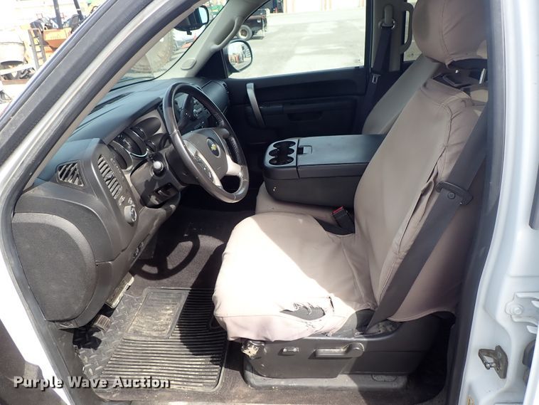 image for item DE1042 2012 Chevrolet Silverado 1500 Crew Cab pickup truck