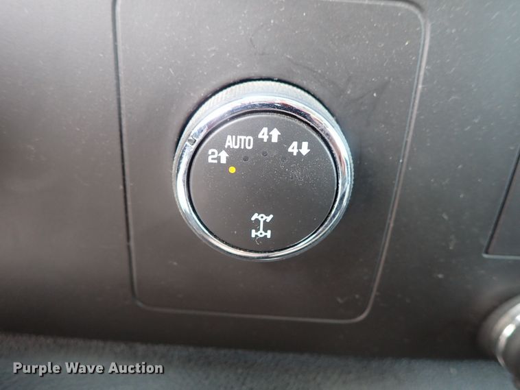 image for item DE1042 2012 Chevrolet Silverado 1500 Crew Cab pickup truck