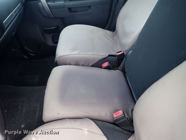 image for item DE1042 2012 Chevrolet Silverado 1500 Crew Cab pickup truck