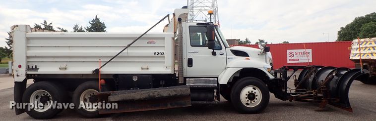 image for item DE1043 2010 International WorkStar 7500 dump truck