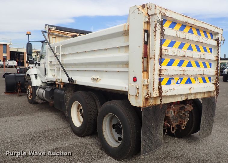 image for item DE1043 2010 International WorkStar 7500 dump truck