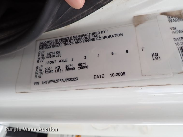 image for item DE1043 2010 International WorkStar 7500 dump truck