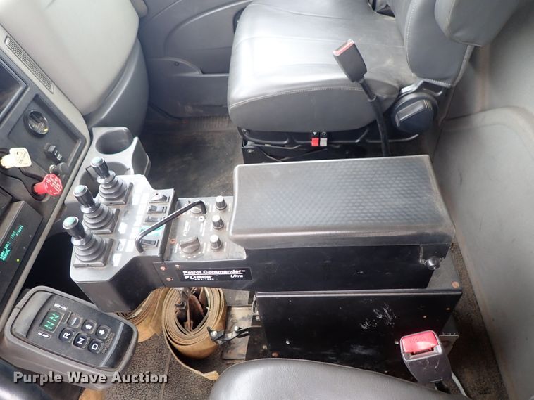 image for item DE1043 2010 International WorkStar 7500 dump truck