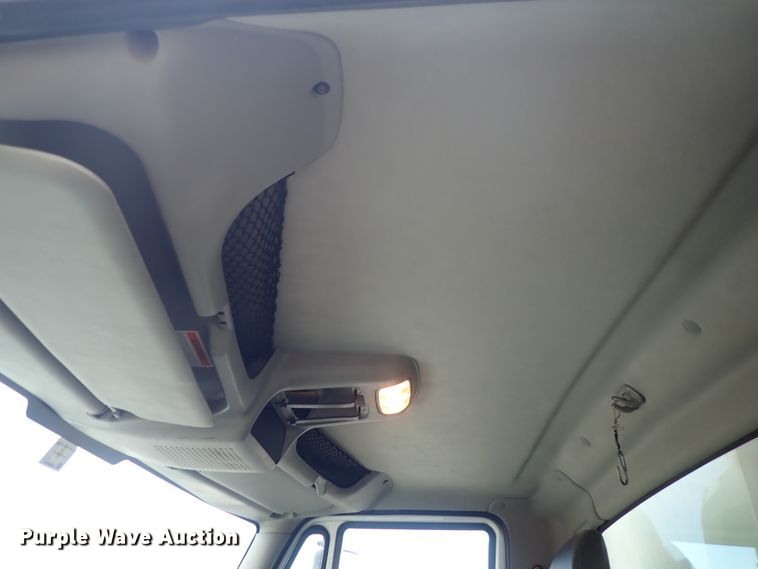 image for item DE1043 2010 International WorkStar 7500 dump truck