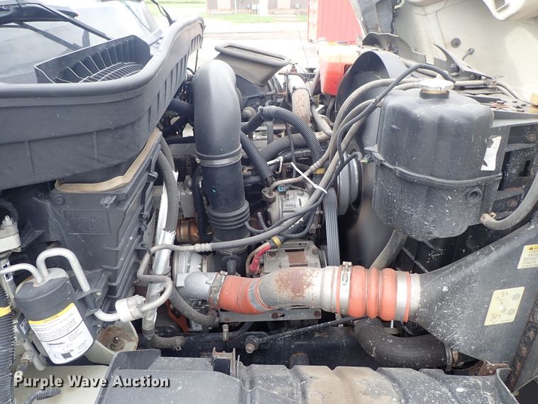 image for item DE1043 2010 International WorkStar 7500 dump truck