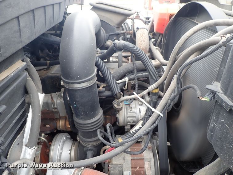 image for item DE1043 2010 International WorkStar 7500 dump truck