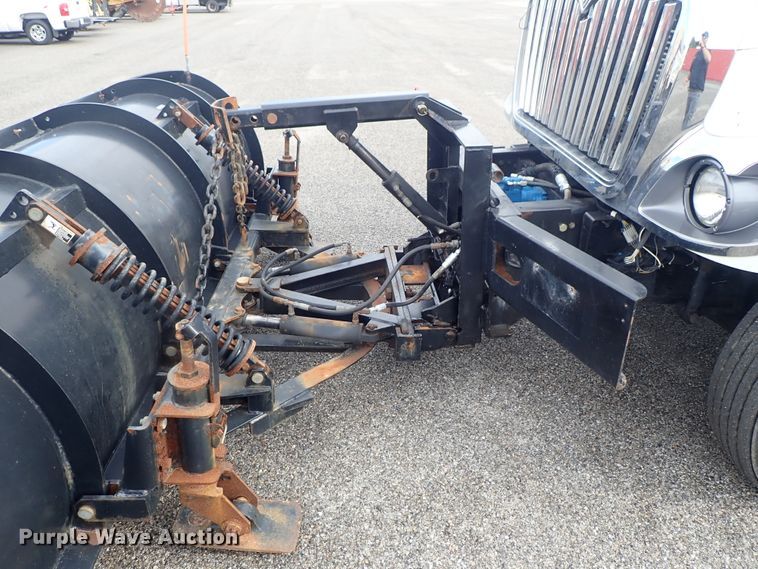 image for item DE1043 2010 International WorkStar 7500 dump truck