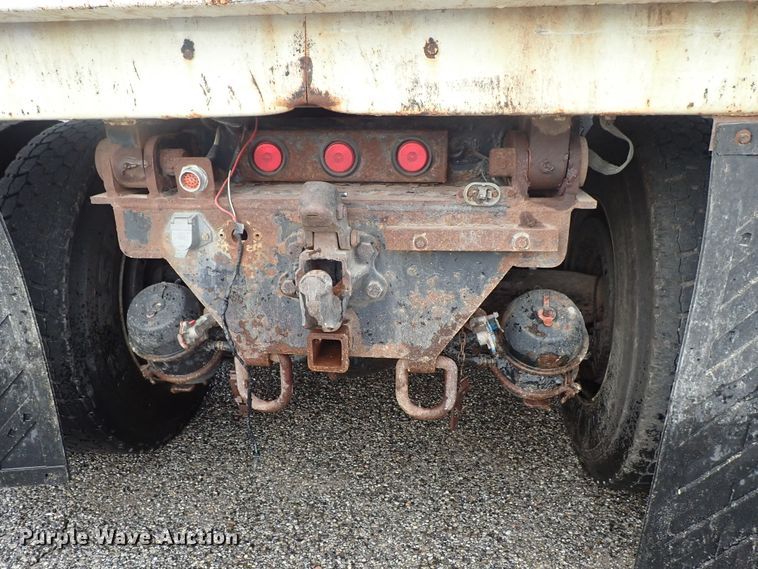 image for item DE1043 2010 International WorkStar 7500 dump truck