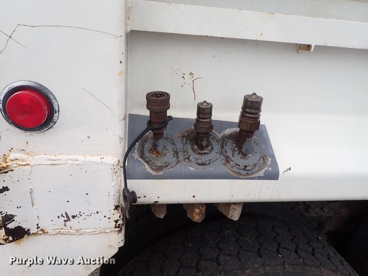 image for item DE1043 2010 International WorkStar 7500 dump truck