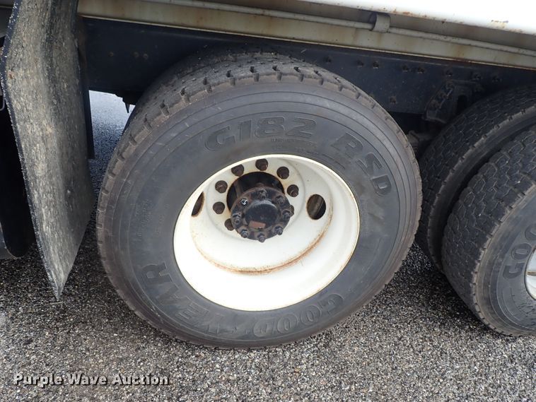 image for item DE1043 2010 International WorkStar 7500 dump truck