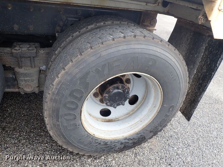 image for item DE1043 2010 International WorkStar 7500 dump truck